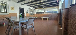 Semi detached house in Calle longueron 48. ¡gran adosado en el centro de el rompido! 4 hab, amplias terraza