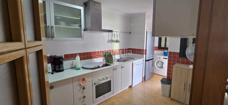 Foto 6fb8c087-ceb8-4a31-ab21-0f0b8b25d14f. Lloguer casa adossada a calle teniente díaz hernández 48 a El Rompido