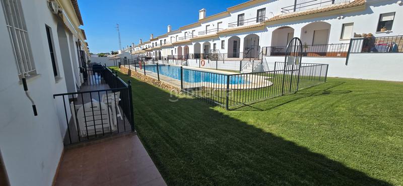 Foto ad0b354c-16b9-49ea-b433-69470e8840b4. Lloguer casa adossada a calle teniente díaz hernández 48 a El Rompido