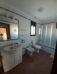 Location Maison jumele en Calle almirante cervera 11. Casa adosada en el rompido