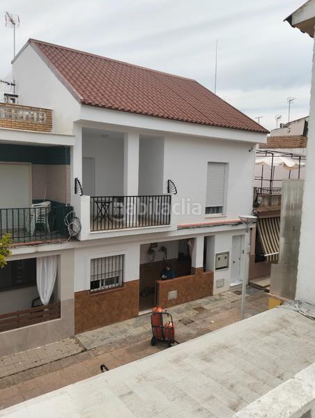 Foto a1287be1-305b-4dd0-8efa-a890b722ab29. Casa adossada amb xemeneia a Punta Umbría