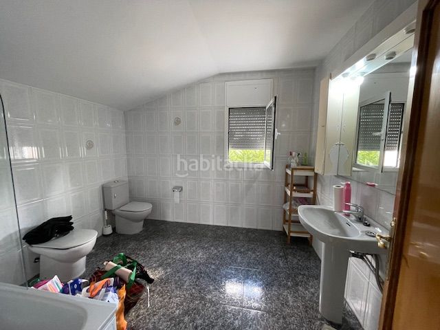 Foto 098dfefa-4902-4597-8fbe-7e5c59bead79. Casa amb aparcament a Sentmenat