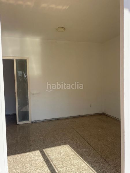 Foto a0d358d8-895c-43cf-99b1-f6efe16d4f86. Casa a Eixample Sabadell