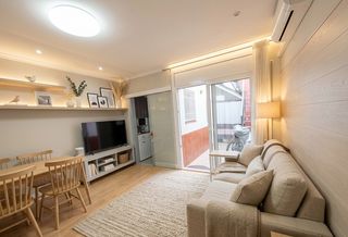Semi detached house  Carrer de lepant. Casa en calle lepant, eixample, sabadell