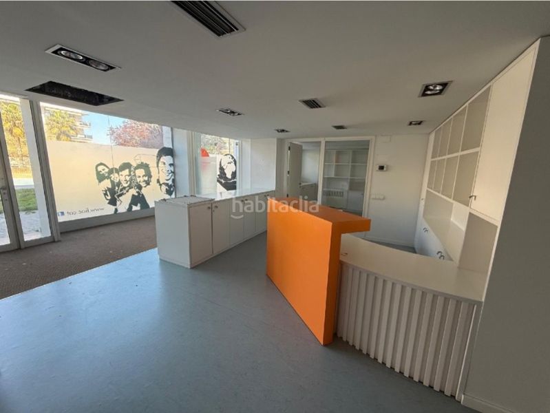 Foto d4dec54c-062b-44d1-ab5d-608a03d946fd. Local comercial a Centre Sabadell