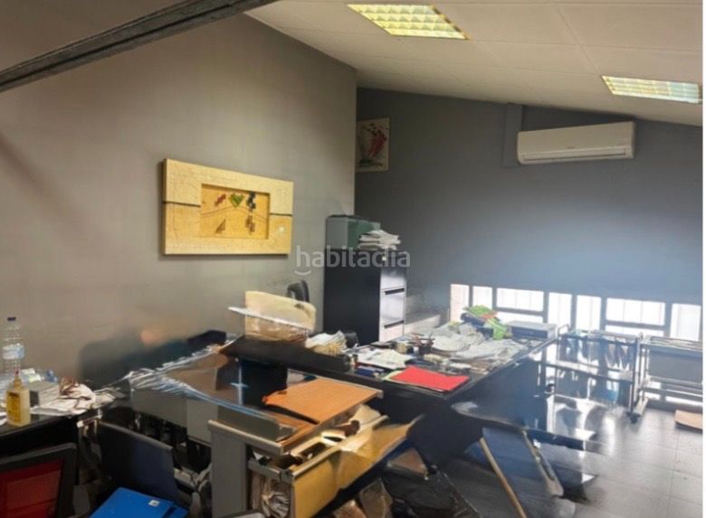 Foto a8aad0b0-84a4-4444-b126-af357b54532b. Nau industrial a Gràcia Sabadell