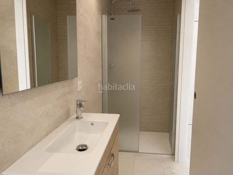 Foto bbad9c83-0e06-4d5a-97cc-29b3d3183d45. Casa amb xemeneia calefacció aparcament a Centre Sabadell