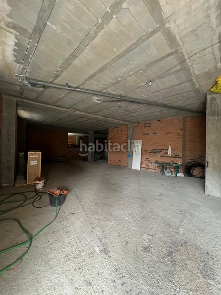 Foto a82db145-a332-4a1f-821b-889ae0507820. Location local commercial dans avenida do parque 10 dans Carballiño (O)