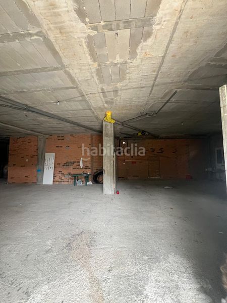 Foto dfdf02b4-c3e1-4b8e-88e3-c0f81f731831. Location local commercial dans avenida do parque 10 dans Carballiño (O)