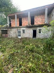 Casa a Irixo (O). Casa a medio construir en a pedriña (o irixo)
