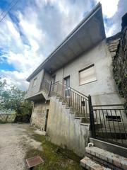 Masia a Irixo (O). Casa a la venta en carballeda