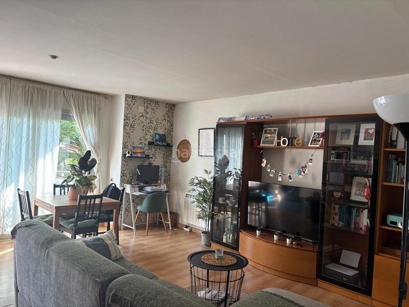 Foto 9034434a-3a38-4b34-91ff-069a215f3f4e. Etagenwohnung mit heizung in Nucli Urbà Esparreguera