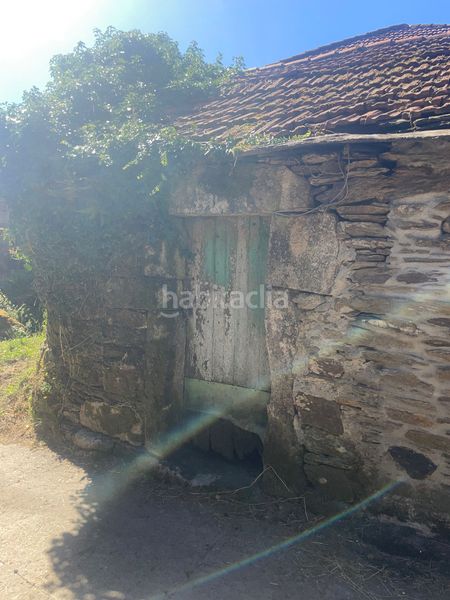 Foto f47e6160-6a1d-4ef3-8b8d-486061f6cf54. Casa a Irixo (O)