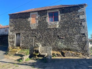 Country house  Ou-0416 71. Casa en parada de laviote o irixo