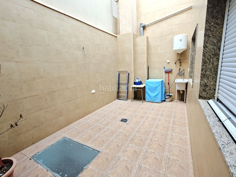 Foto 00db3058-eb6c-4631-ac87-5be26577356a. Casa adossada a calle dalias 34 a puebla de Vícar Vícar