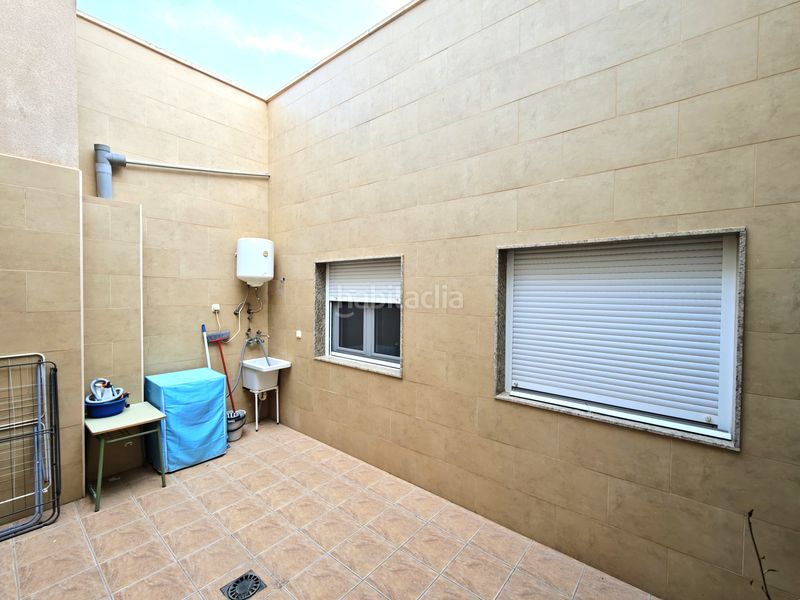 Foto c37206ec-feba-4b21-9625-ce9ffa4becb0. Casa adossada a calle dalias 34 a puebla de Vícar Vícar