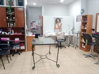 Local commercial à Tomelloso. Local en calle cervantes,25 tomelloso