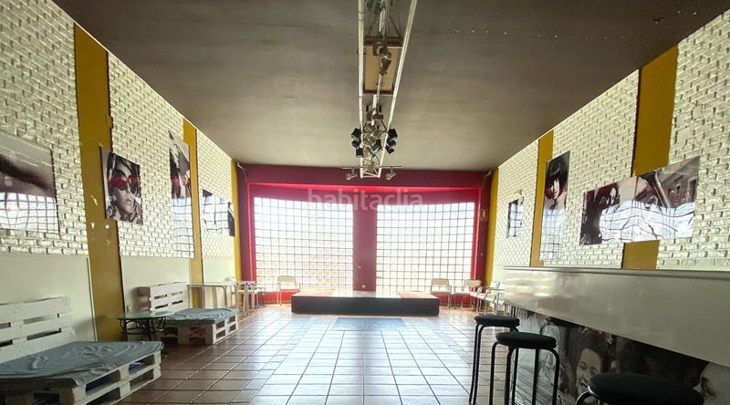 Foto b2ffa0ea-21e7-4261-92ba-d59a75e0a913. Edificio en calle pintor lópez torres 18 en Tomelloso