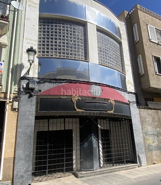 Foto c6507e0b-904d-41c1-bd30-12a008c05d05. Edificio en calle pintor lópez torres 18 en Tomelloso