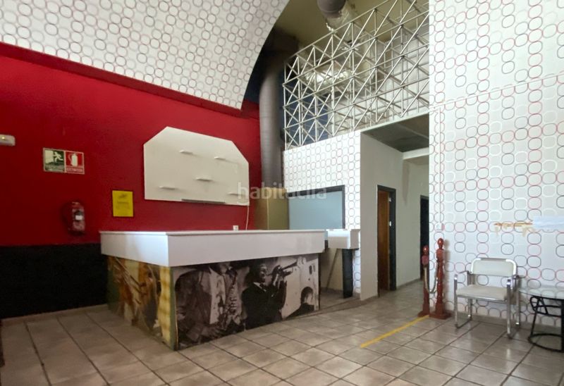 Foto ee71d5ad-4e62-45c0-b60d-c04e4f66200f. Edificio en calle pintor lópez torres 18 en Tomelloso