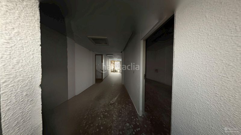Foto d8733b6c-892c-4320-9680-ebd7360eb66c. Local comercial en calle maestro caballero 14 local para reformar en Alicante