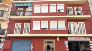 Pis a Son Gotleu. Luminoso piso con terraza de 30m2, 3 dormitorios, a reformar en