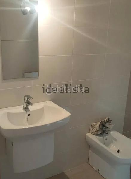 Foto 909fc2fa-58bc-4a95-9a92-e2a8fc80c0fd. Lloguer àtic amb aparcament a Benifaió