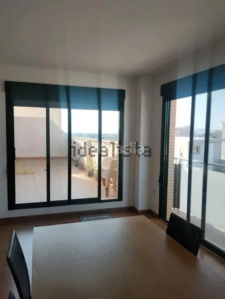 Foto cd6c27c4-a7d8-42c3-a9e3-cb0410af2ed4. Lloguer àtic amb aparcament a Benifaió