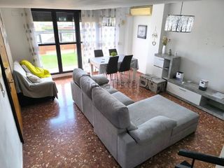 Affitto Attico in Plaça xúquer 72. Ático dúplex amueblado con dos espectaculares terrazas, garaje y
