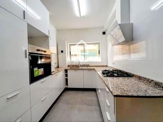 Appartement  Catedratico daniel jimenez de cisnero. Piso reformado con ascensor en bulevar del plà