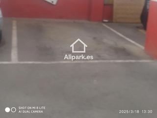 Aparcament cotxe  Medico pedro herrero. En alicantealacant