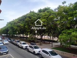 Parking coche  Asturias. Tu garaje en pl. de la viña, junto a correos