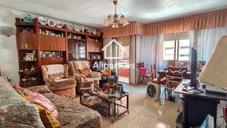 Appartement  De cox. Espacioso piso junto a bulevar del pla, alicante
