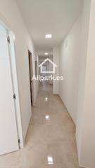 Pis  Jaime segarra. Local reformado con patio en carolinas, alicante