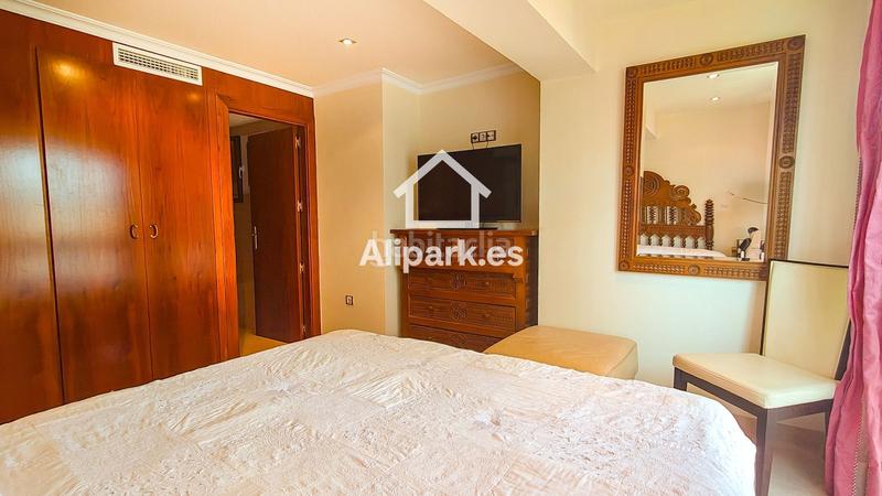 Foto 097ad9cf-4251-4058-8502-2ab75af45d69. Piso vistas al mar en 1 línea de muchavista en Playa Muchavista Campello (el)