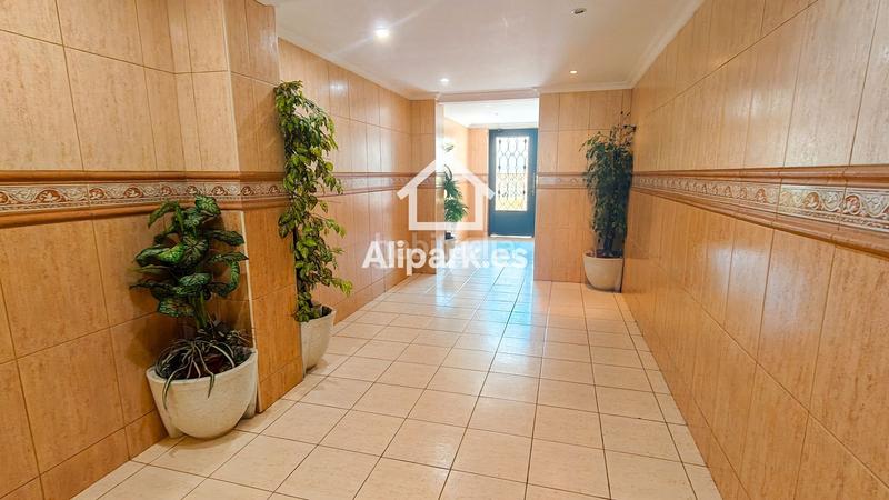 Foto fcabc1dc-6a57-45ad-9a66-564dc7906c2f. Piso vistas al mar en 1 línea de muchavista en Playa Muchavista Campello (el)