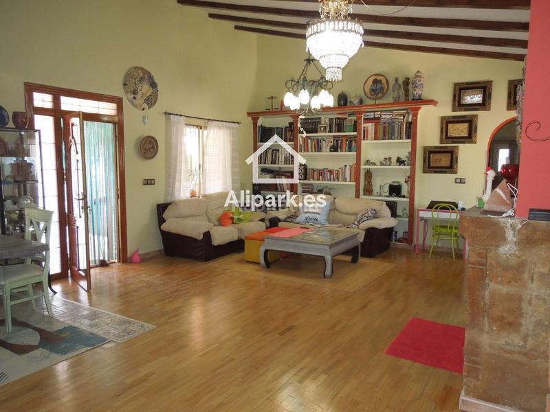 Foto 9044da34-ed41-49aa-95da-7ae3ea10764d. Chalet avec chauffage parking piscine dans Villamontes-Boqueres Sant Vicent del Raspeig