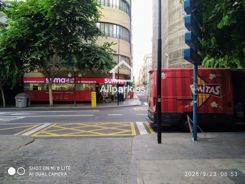 Foto 0eb5bfb1-5375-44cb-a44f-32ba1a8f9f70. Pis a Barrio del Centro Alicante