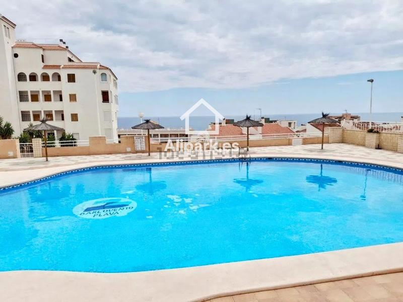 Foto 05bed618-aa50-4cd4-a55d-73f8185723ee. Piso en costa blanca avenida de malaga 8 vistas al mar en arenales del sol en Elche / Elx