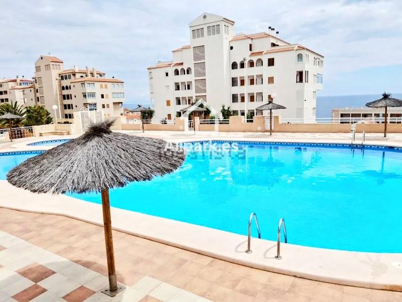 Foto 6c130378-f4c4-470a-8a1a-cc520d04576d. Piso en costa blanca avenida de malaga 8 vistas al mar en arenales del sol en Elche / Elx