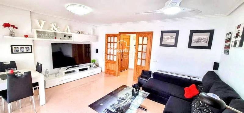 Foto 0f7b23c5-c1ee-4055-aed0-4b040f80b747. Appartamento con riscaldamento parcheggio piscina in Alicante