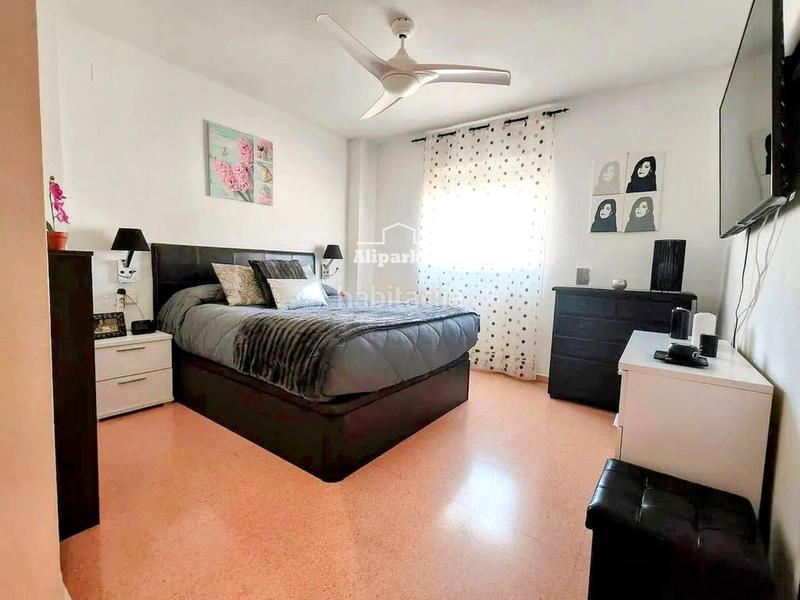 Foto 98671739-2f00-4e19-a058-2f415d80ba23. Appartamento con riscaldamento parcheggio piscina in Alicante