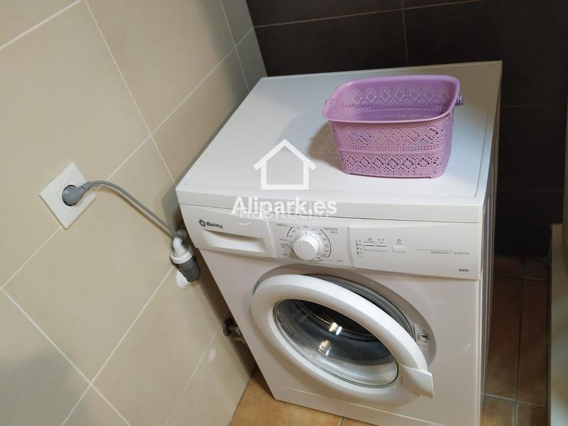 Foto cc4881bf-6633-4975-b021-ac8e84f48d91. Edifici a Barrio del Centro Alicante