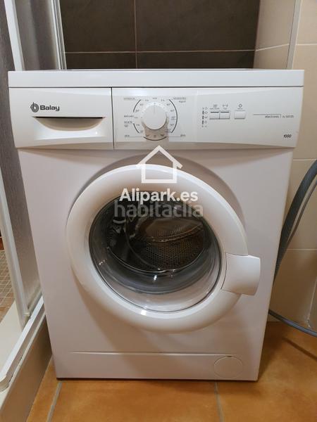 Foto ed4ab919-1edc-4776-977a-df56900833b0. Edifici a Barrio del Centro Alicante