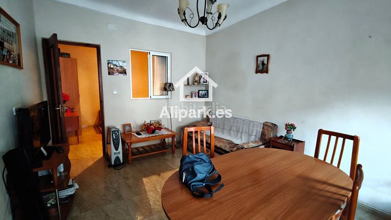 Foto d7e33110-c4c6-4ae0-a3d7-ff3622ec0eda. Casa gran proyecto en el corazón en Catral