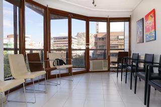 Appartamento  Dr gadea. Piso a reformar en pleno centro