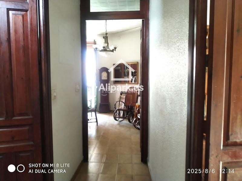 Foto bdf87709-370b-4223-97f1-9765bd001b91. Pis a Mercado Alicante