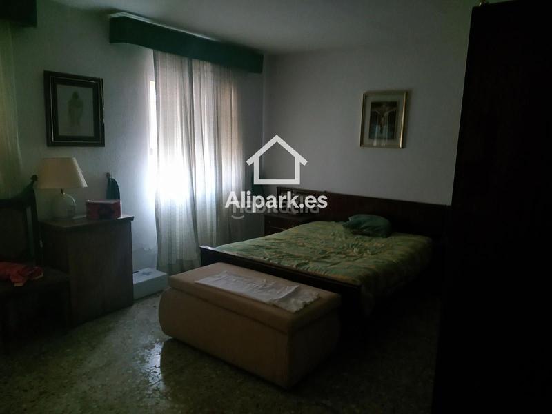 Foto 10dd9925-e3d3-49e2-b24f-7a8256aedcd5. Chalet con parcheggio piscina in Moralet Alicante