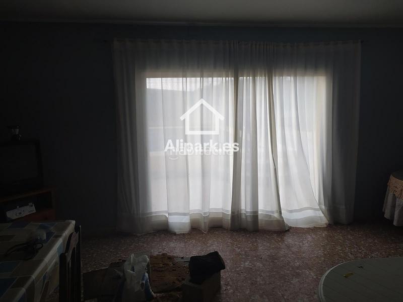 Foto 5b11760f-f7bf-4b53-a84c-ba5a3307f6ad. Chalet con parcheggio piscina in Moralet Alicante