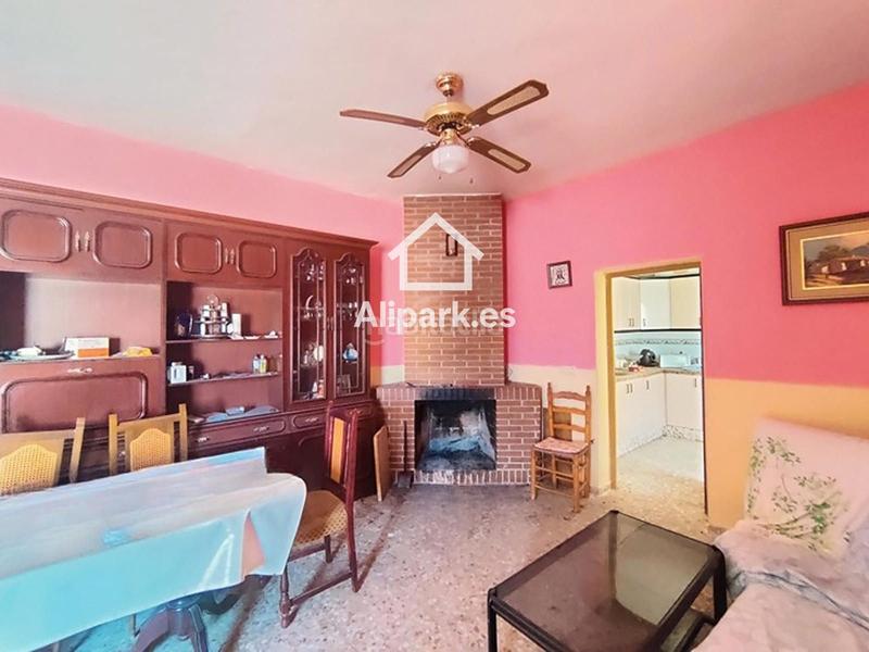 Foto a2b140c9-9b91-4cab-8b9f-4c0b97b78c88. Chalet con parcheggio piscina in Moralet Alicante